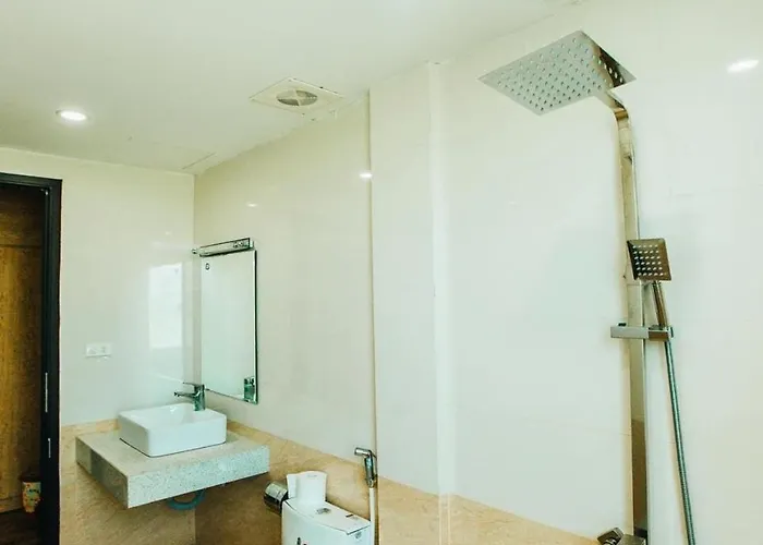 Chuỗi Căn Hộ 6 Ngủ View Sát Biển Tuần Châu- Apartamento Ha Long